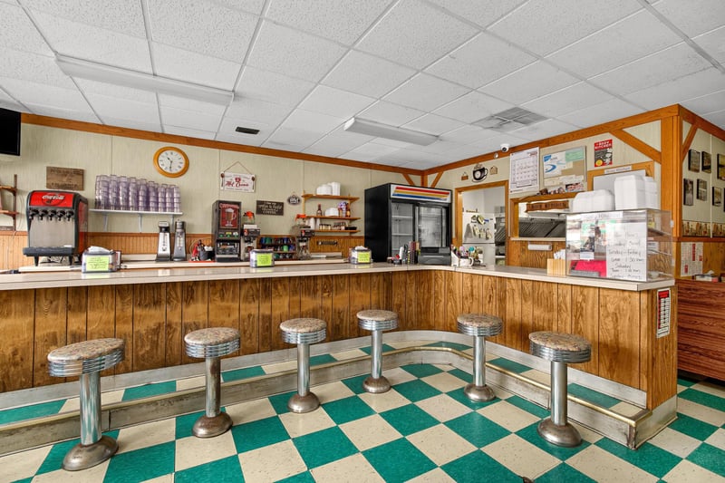 105 W Main St, Arcadia, WI 54612