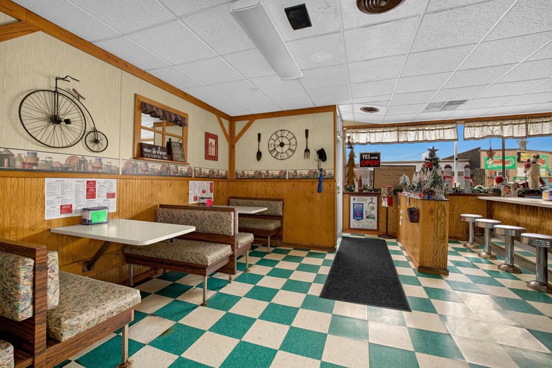 105 W Main St, Arcadia, WI 54612