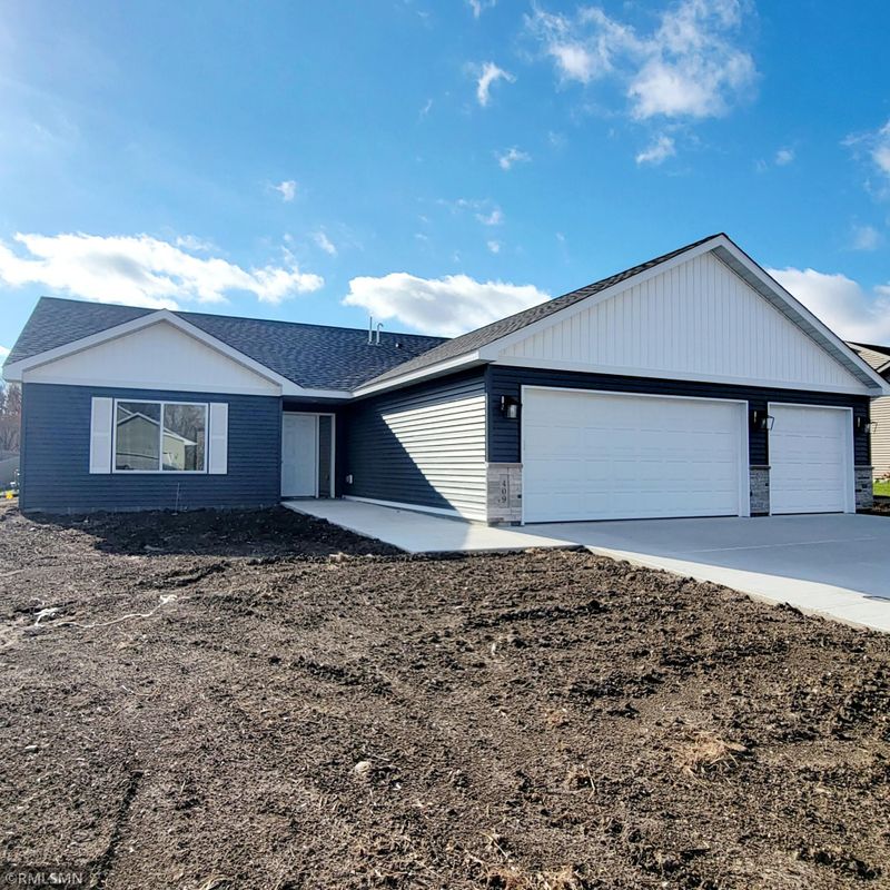 247 Bouldercrest Ave NE, Owatonna, MN 55060