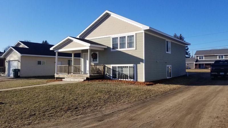 1315 Jefferson St N, Wadena, MN 56482