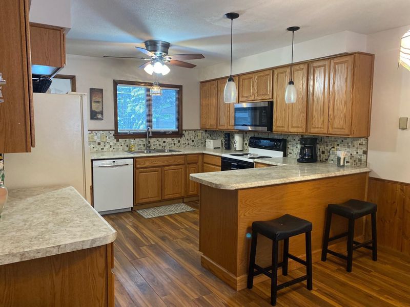 705 Knuti Dr, Aurora, MN 55705