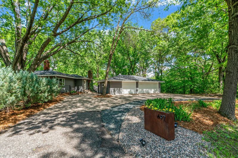 697 Hall Ave, Birchwood Village, MN 55110
