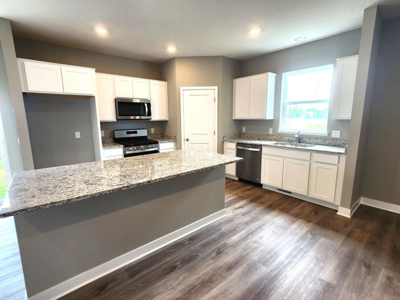 237 Snowdrop Trl, Waconia, MN 55387