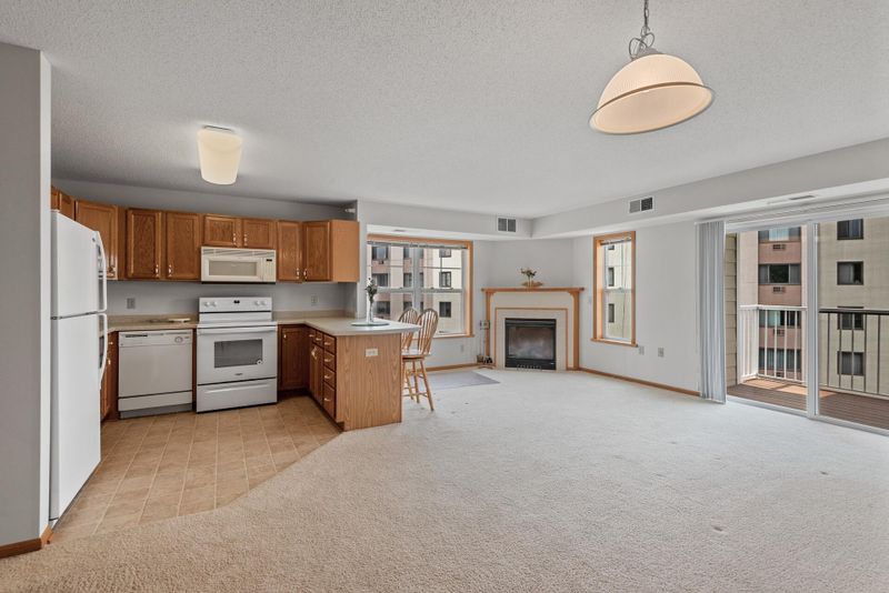 5650 Boone Ave N #401, New Hope, MN 55428