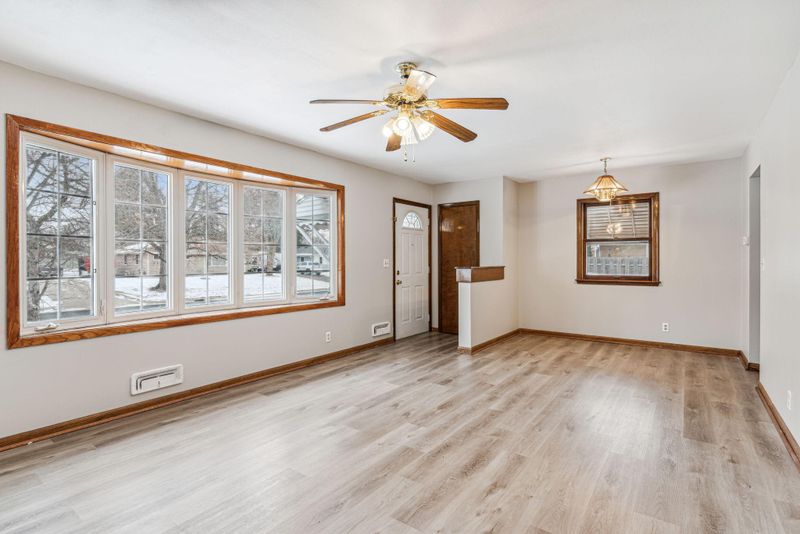 6407 Scott Ave N, Brooklyn Center, MN 55429