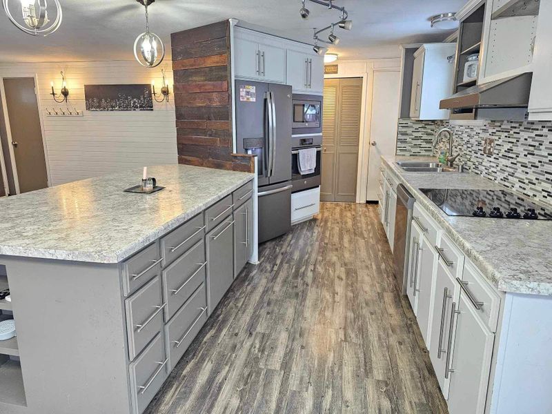 1218 Bluff Ave, Saint Charles, MN 55972