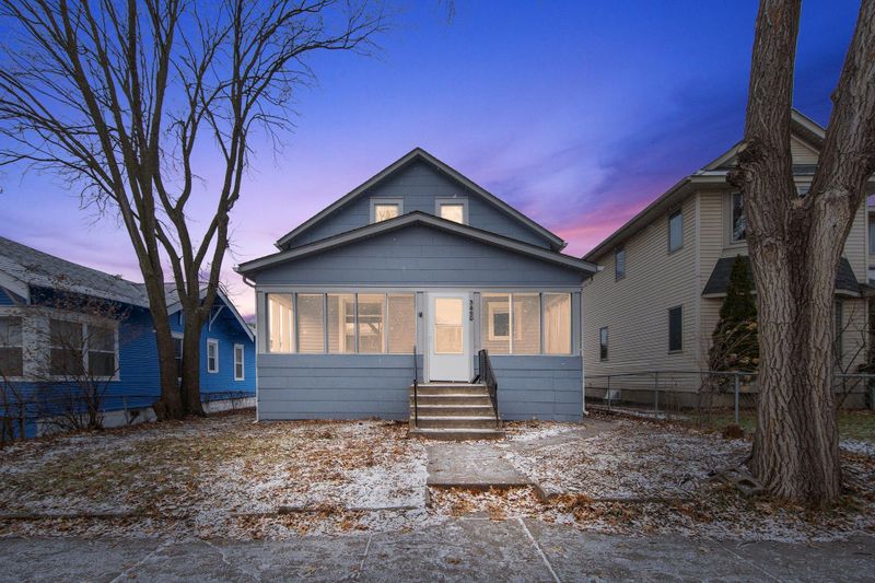 3820 Clinton Ave, Minneapolis, MN 55409