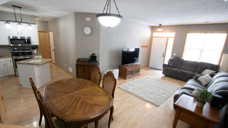 1505 Independence Dr #808, Northfield, MN 55057