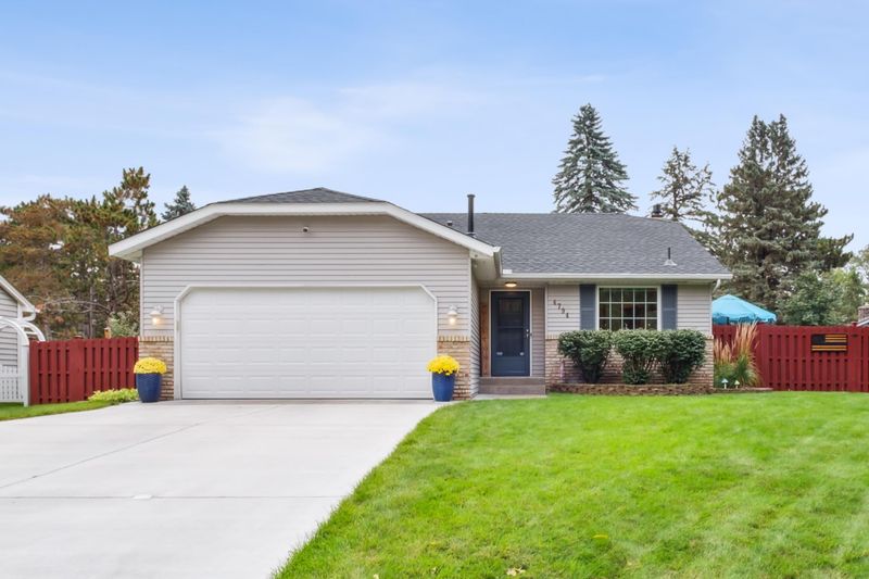 4794 Kent St, Shoreview, MN 55126
