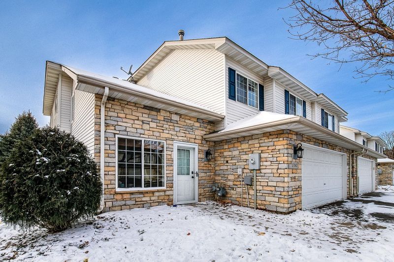 17047 Eagleview Ln #50, Lakeville, MN 55024