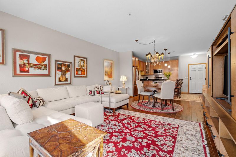 7100 Metro Blvd #117, Edina, MN 55439