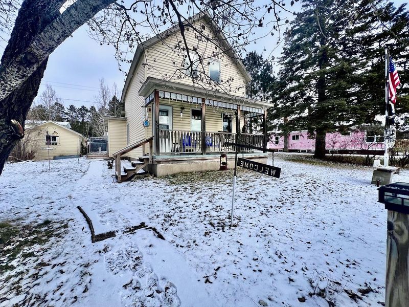 33 Jasper St, Soudan, MN 55782