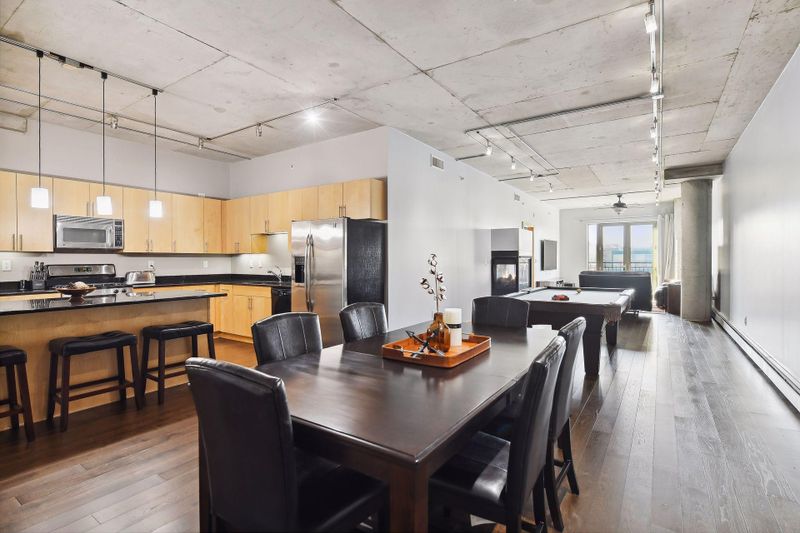 212 N 1st St #501, Minneapolis, MN 55401