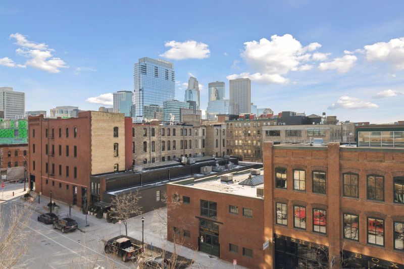 212 N 1st St #501, Minneapolis, MN 55401