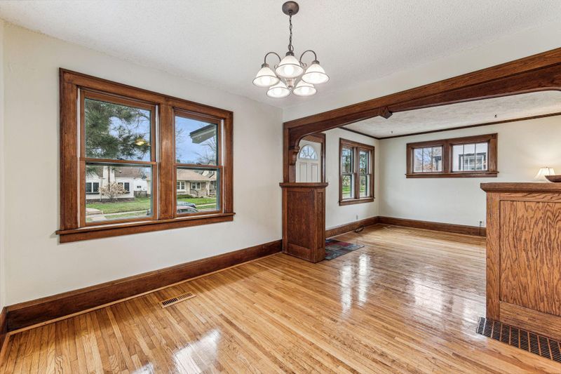 1620 Hartford Ave, Saint Paul, MN 55116