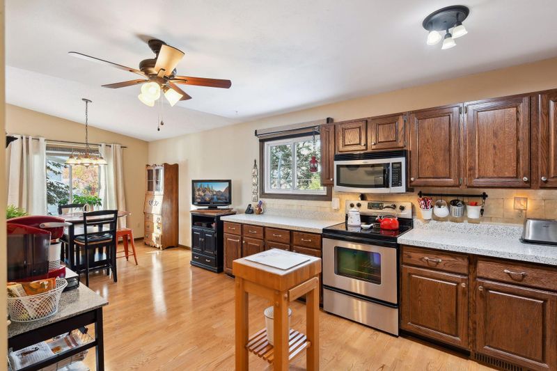 2244 Oregon Ct, Saint Louis Park, MN 55426