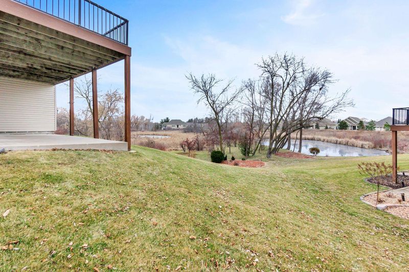5580 Nathan Ln N #1, Plymouth, MN 55442