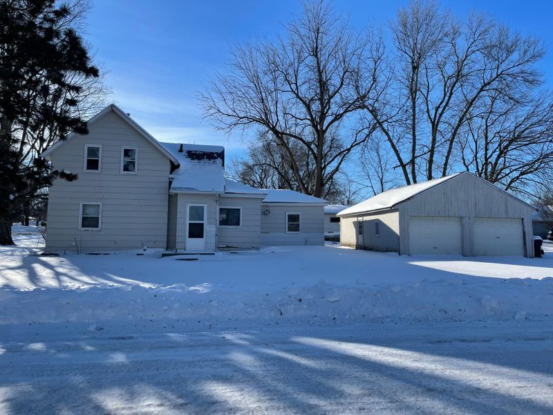 405 Maine Ave, Adrian, MN 56110