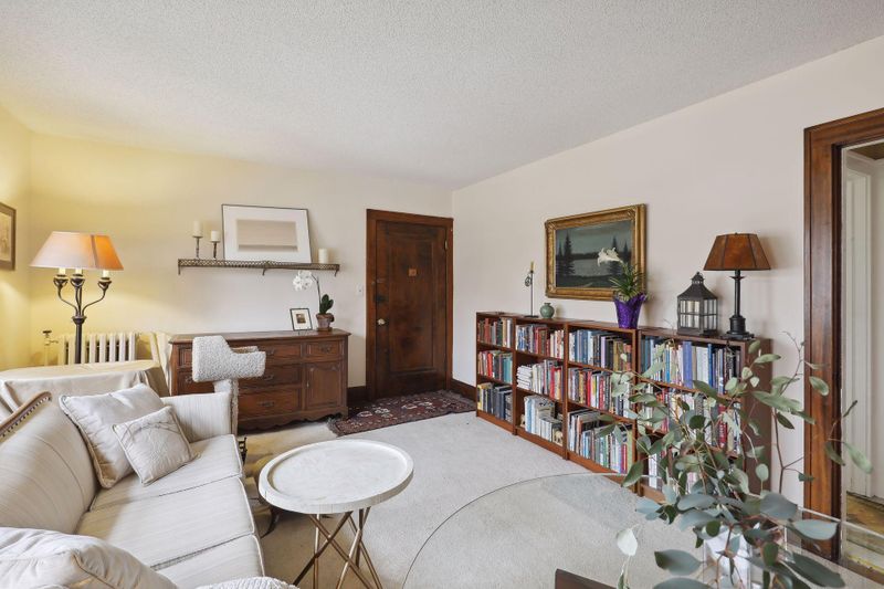 473 Howell St S, Saint Paul, MN 55105