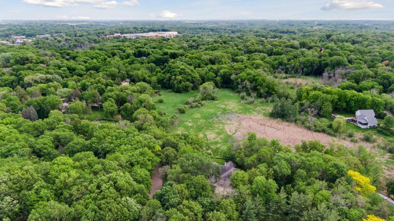 4700 Eastwood Rd, Minnetonka, MN 55345