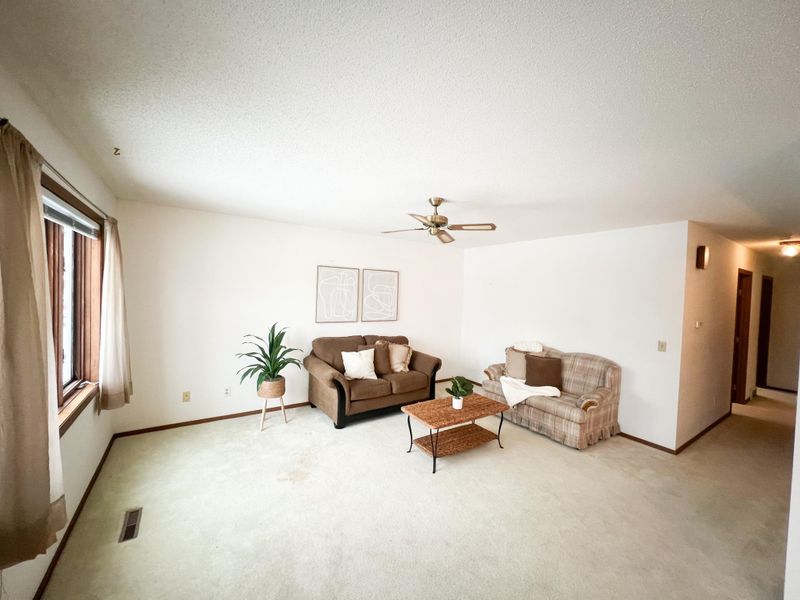 1715 Clifton Ave, Worthington, MN 56187