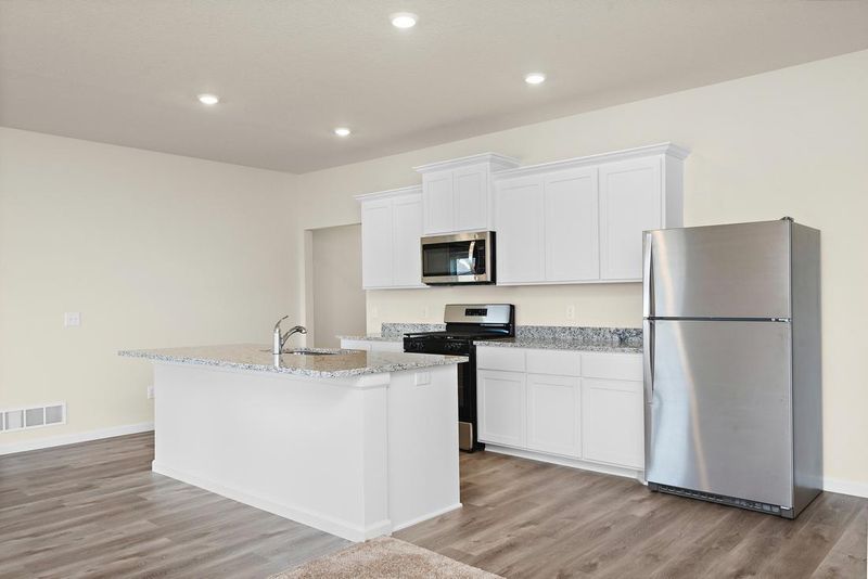 8416 Walnut St, Clear Lake, MN 55319