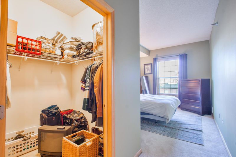 3310 Nicollet Ave #304, Minneapolis, MN 55408