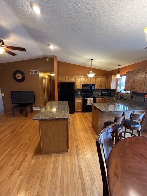 12575 Ensign Ave, Savage, MN 55378