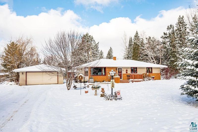 7 Birch Grove Rd, Esko, MN 55733