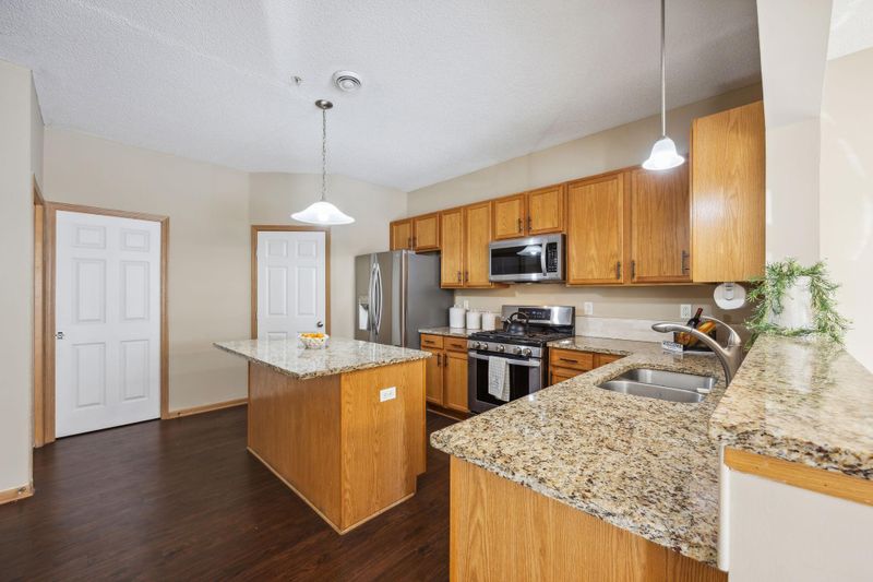 340 W 84th St, Bloomington, MN 55420