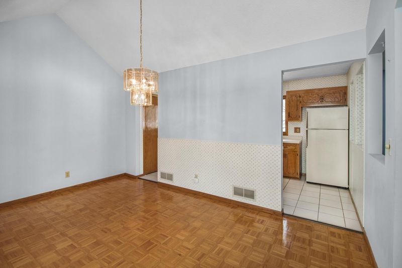 668 Front Ave #2, Saint Paul, MN 55103