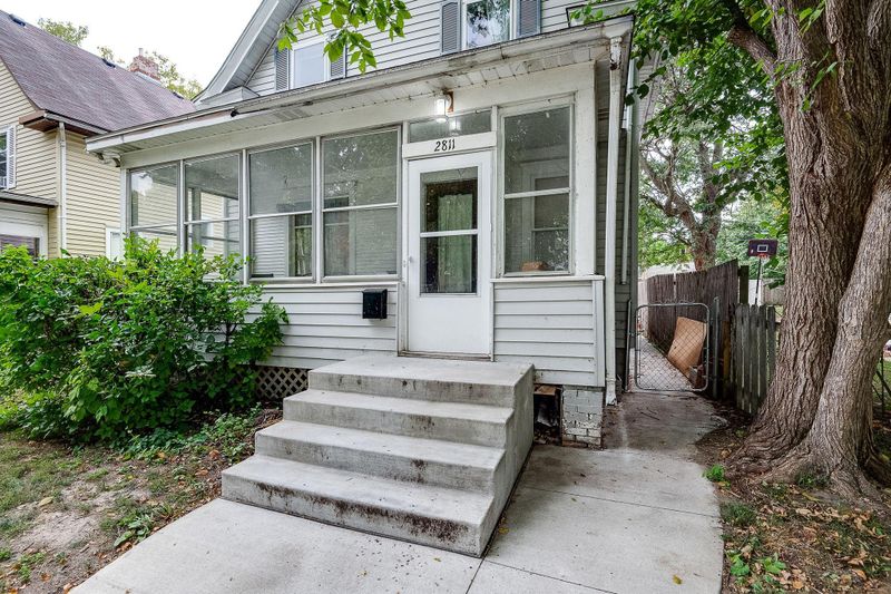 2811 Girard Ave N, Minneapolis, MN 55411