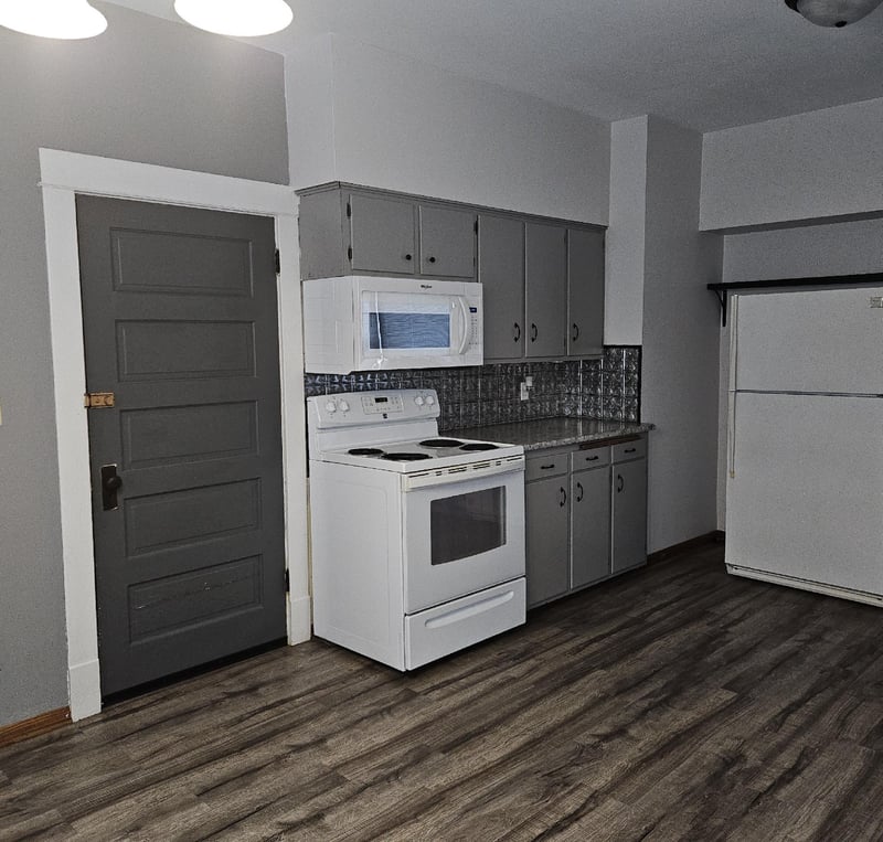 301 Mound Park Dr, Elk Mound, WI 54739