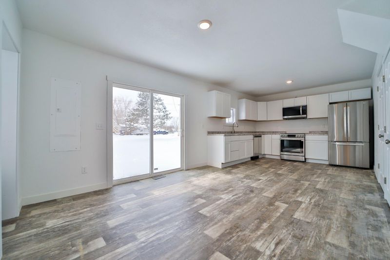 305 Cleveland St SW, Staples, MN 56479