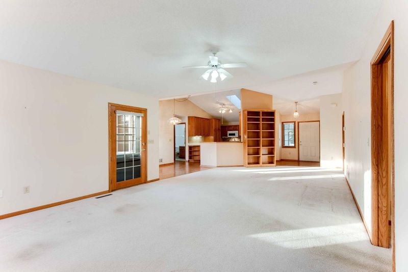 8514 Inverness Ln N, Brooklyn Park, MN 55443