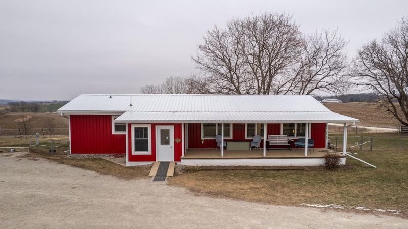27315 230th St, Preston, MN 55965
