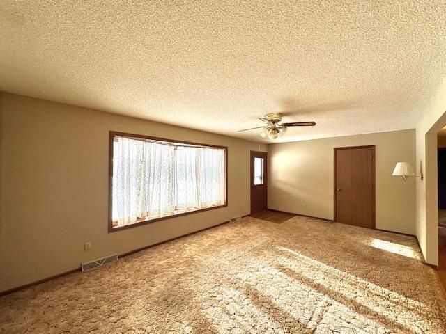 707 N Hokah St, Caledonia, MN 55921