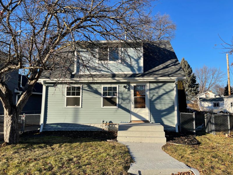 2043 Manitou Ave, Saint Paul, MN 55119