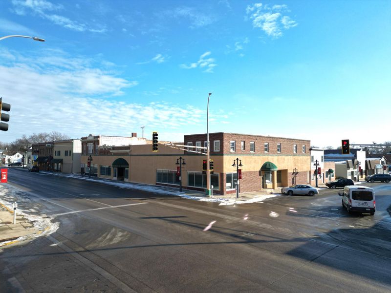 831 E Lincoln Ave, Olivia, MN 56277