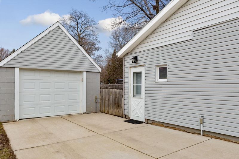 514 Fowler St, Faribault, MN 55021