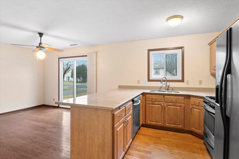 1528 Clemson Dr #A, Eagan, MN 55122
