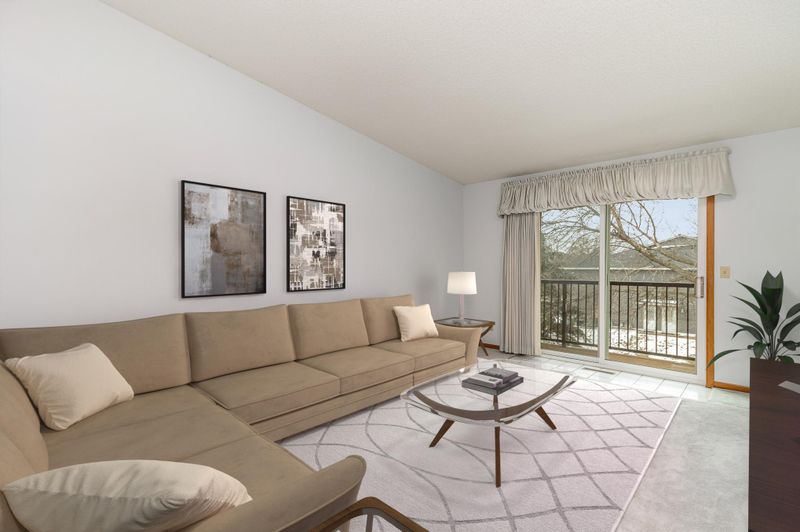 2057 N Park Dr #6, Saint Paul, MN 55119