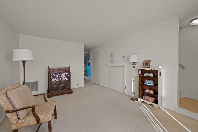6319 Barrie Rd, Edina, MN 55435