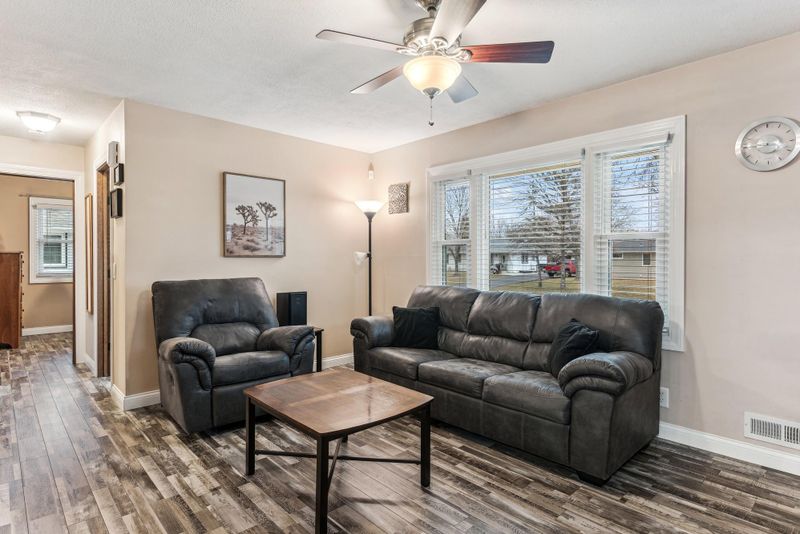 8666 Granada Ave S, Cottage Grove, MN 55016