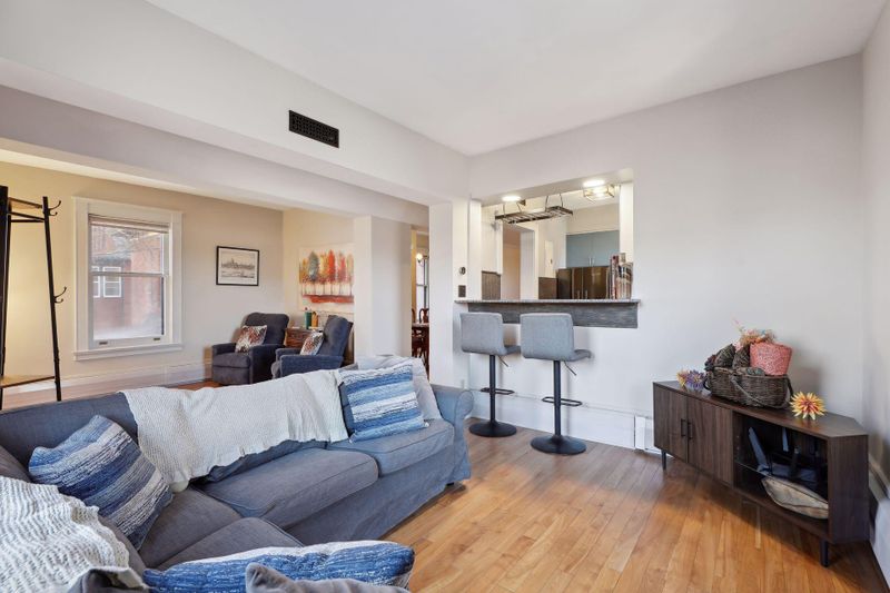339 Summit Ave #3, Saint Paul, MN 55102