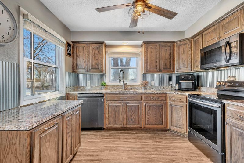37185 657th Ave, Watkins, MN 55389