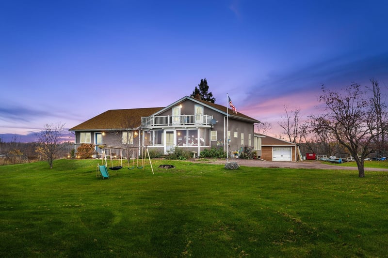 56998 Thomson Rd, Sandstone, MN 55072