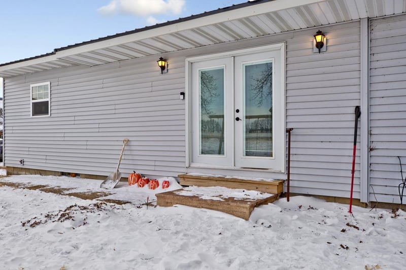 41169 State Hwy 30, Jeffers, MN 56145