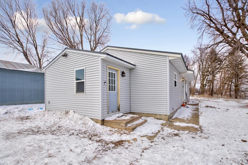 41169 State Hwy 30, Jeffers, MN 56145