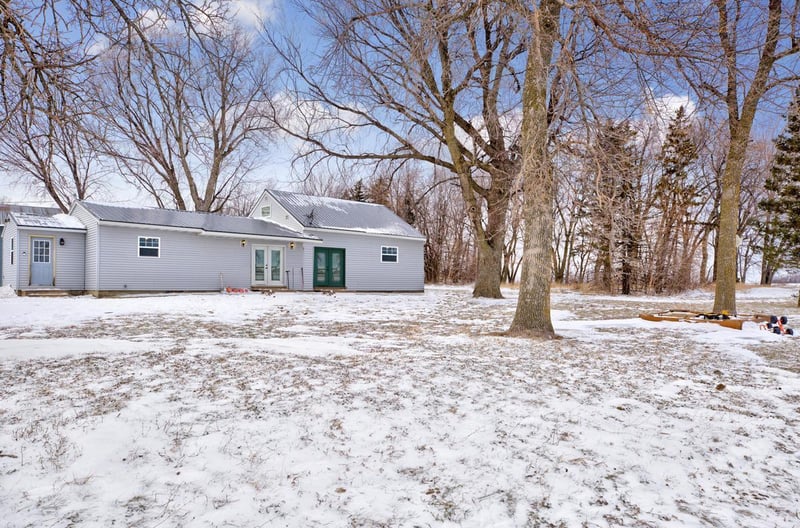41169 State Hwy 30, Jeffers, MN 56145